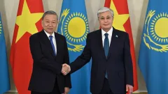 Токаев поздравил То Лама с избранием на должность президента Вьетнама