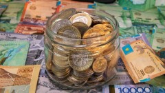 Тенге остался без поддержки от квазигоскомпаний – теперь они могут не продавать свою валютную выручку