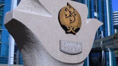Выходные дни, премии и возможность выиграть ценный приз дают привившимся работникам компаний группы "Самрук-Казына"