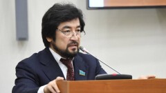 Мажилис досрочно прекратил депутатские полномочия Бекболата Тлеухана