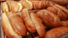 В Туркменистане выслеживают и штрафуют жителей, которые пекут и продают хлеб на дому