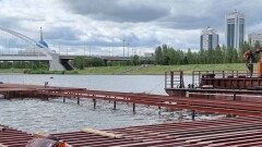 В Нур-Султане завершают обустройство искусственного бассейна в Триатлон-парке