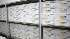 Президент поручил ускорить регистрацию вакцины QazVac в ВОЗ
