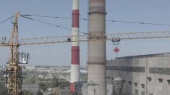 На Петропавловской ТЭЦ-2 демонтируют часть строящейся новой дымовой трубы – она отклонилась от оси