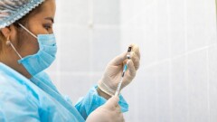 Что делать привитым "Спутником V" и QazVac, чтобы выехать в страны, где эти вакцины не признаны