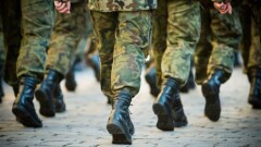 В Санкт-Петербурге казахстанец получил повестку в армию