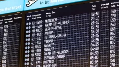 В 13 аэропортах Германии начались забастовки: ожидается отмена более 3400 рейсов