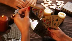 "Легче получить, чем достичь". Почему казахстанцы продолжают обращаться к гадалкам, несмотря на риски