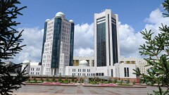 В планах – рассмотрение 5 кодексов. Ашимбаев рассказал Токаеву о работе сената