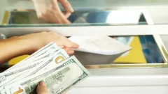 Столько стоит доллар на бирже и в обменниках Казахстана 8 июля