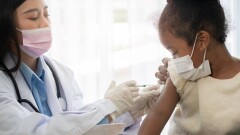 ВОЗ включила в свои рекомендации возможность вакцинировать детей от 12 лет препаратом Pfizer