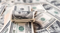 Курс доллара снизился на 2 тенге на бирже 18 декабря