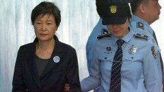 Отбывающую 22-летний срок экс-президента Южной Кореи освободят по амнистии