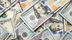 Курс доллара в Казахстане почти не изменился на фоне высокой цены на нефть