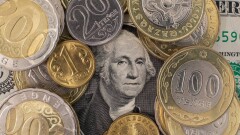 Курс доллара вырос в Казахстане на фоне падения цены на нефть