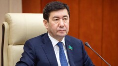 "Давайте прекратим". Кошанов сделал замечание депутатам