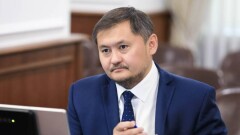 "Читаю и думаю, какой дурак это писал?". Министр и экс-мажилисмен Саясат Нурбек отвечает на свои же депзапросы