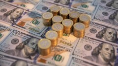 Тенге снова ослаб к доллару на бирже