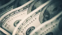 Курс доллара вырос ещё на 3,5 тенге на бирже 10 декабря