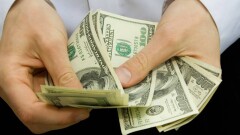 Биржевой курс доллара снизился к тенге