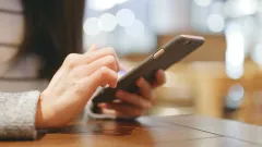 Лимит на мобильные переводы: хранить скриншоты школьных чатов и переписок с родными советуют казахстанцам
