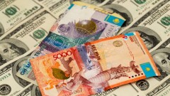 Доллар подорожал на 2 тенге на бирже 18 июля