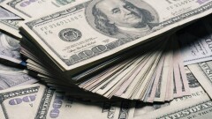 Доллар подорожал на бирже перед выходными