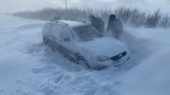 Больше 70 человек спасли из снежных заносов в четырёх областях Казахстана