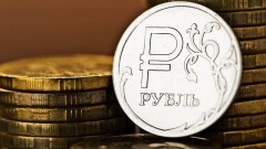 Рубль укрепился к тенге на бирже перед выходными