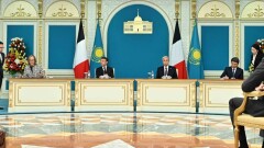 Ветроэлектростанции и французские школы: какие документы подписали во время визита Макрона в РК