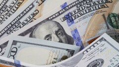 Сколько стоит доллар на бирже по итогам последних торгов августа