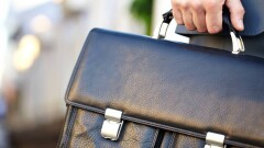 В Узбекистане госслужащим запретили принимать подарки дороже 48 тысяч тенге