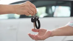 38 казахстанцев оштрафовали за сдачу авто нелегальным таксистам из-за рубежа
