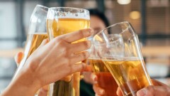 В США будут раздавать бесплатное пиво, если 70% населения сделают прививку от Covid-19 к 4 июля