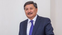Глава управздрава Алматы: Если медработник не желает вакцинироваться, его надо сильно убеждать