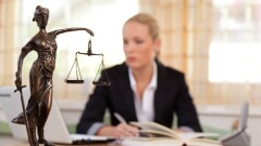Уволенным из-за профнепригодности судьям разрешат работать госслужащими