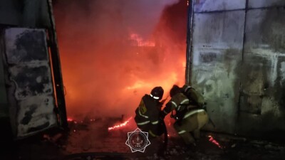 СТО горела в Астане: арендатора госпитализировали с ожогами