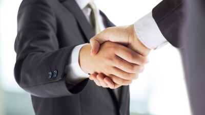 Правительство РК и Facebook договорились о том, как будет удаляться незаконный контент