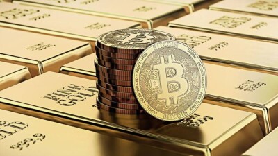 Инвесторы меняют предпочтения: деньги перетекают из золота в биткоин