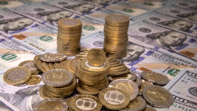 Сколько стоит доллар в обменниках и на KASE перед выходными