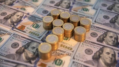 Сколько стоит доллар на бирже и в обменниках 10 мая