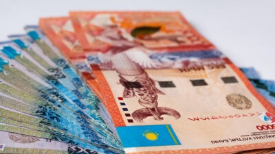 Выплату, компенсирующую рост тарифов на комуслуги, будут назначать нуждающимся казахстанцам автоматически