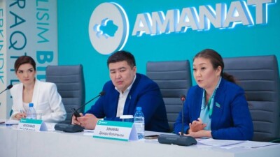 48 млрд тенге на конкурсы и сборы: в Amanat раскритиковали план мероприятий к Году детей