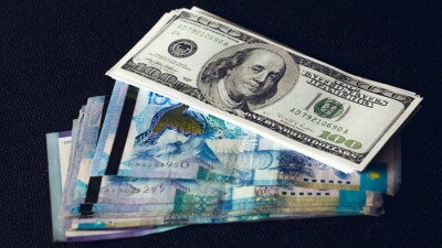 Курс доллара вырос в Казахстане перед выходными