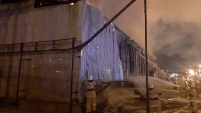 Пожар на КазГПЗ в Жанаозене привёл к полной остановке завода. Пока работу возобновили на 30% от общей мощности