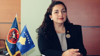 В Косово избрали президента: второй женщиной на этом посту стала Вьоса Османи