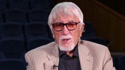 75 деятелей культуры получили стипендии Первого Президента, актёру Сабиту Оразбаеву вручили орден "Барыс" I степени
