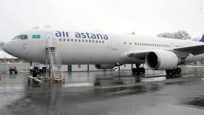 Токаев обсудил c Фостером ценовую политику и подготовку "Эйр Астаны" к IPO в 2024 году