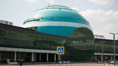 В аэропорту Астаны эвакуировали людей из-за пожара