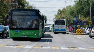 В Алматы на два дня изменили схемы движения больше 10 автобусных маршрутов